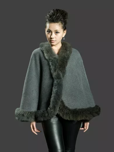 Fashionable Baby alpaca Fur Trimmed Cape d07