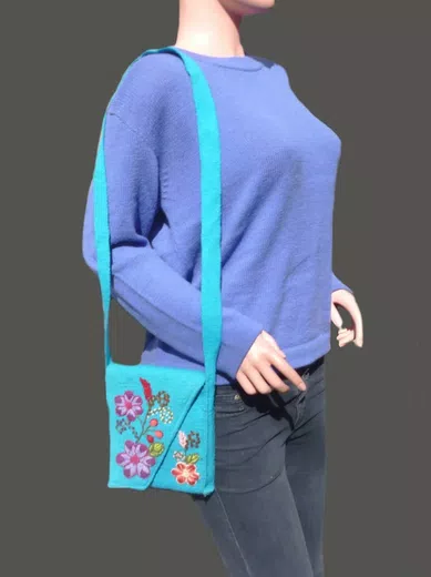 Andean Embroidered Handbag d09